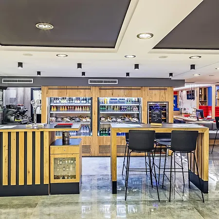 Hotel Airotel Alexandros 4*