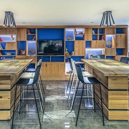Hotel Airotel Alexandros 4*